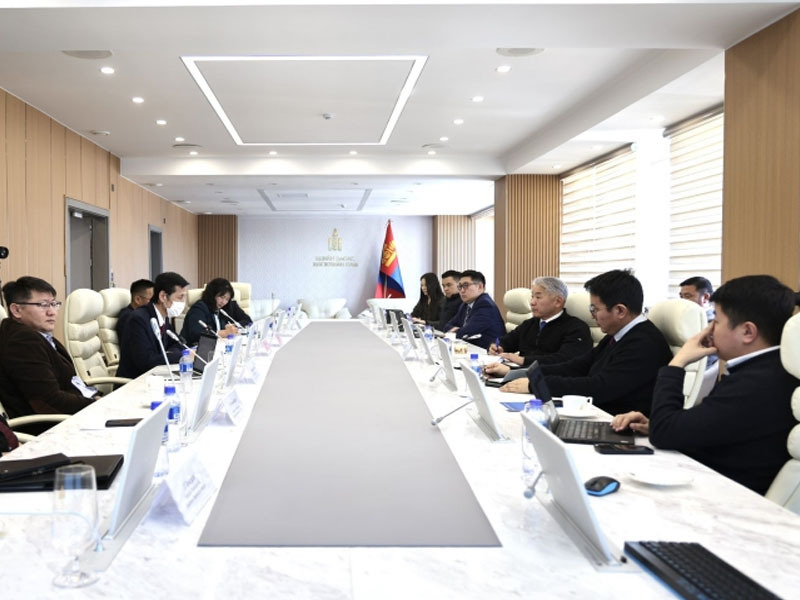 Төсвийн тогтвортой байдлын зөвлөлийн гишүүдийг хүлээн авч уулзлаа